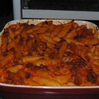 Recipe: Baked penne pasta with ground beef and tomato sauce